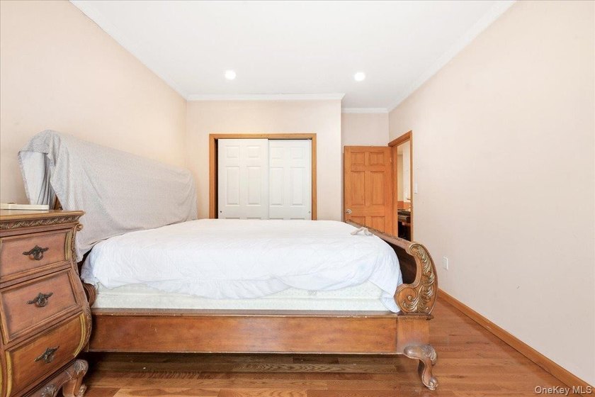 Brick Semi-Detached Legal 2-Family in Prime Forest Hills - photo 13