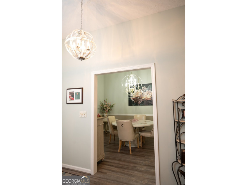 Welcome home to this beautifully maintained 4-bedroom, 2-bath - photo 15