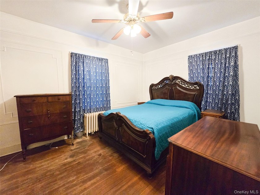 Prime Whitestone opportunity in R3A zoning! Detached Brick - photo 21