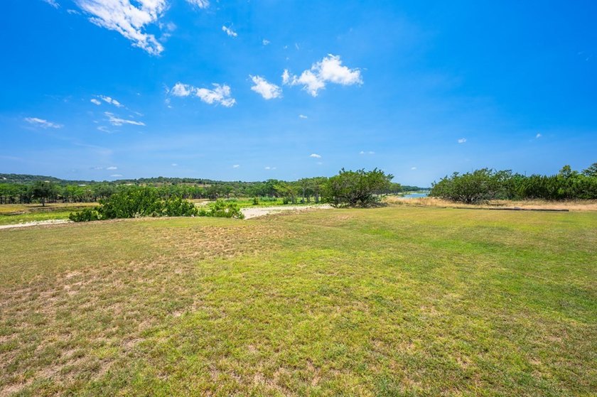 Enjoy peaceful Hill Country living in Cypress Falls w/this - photo 24