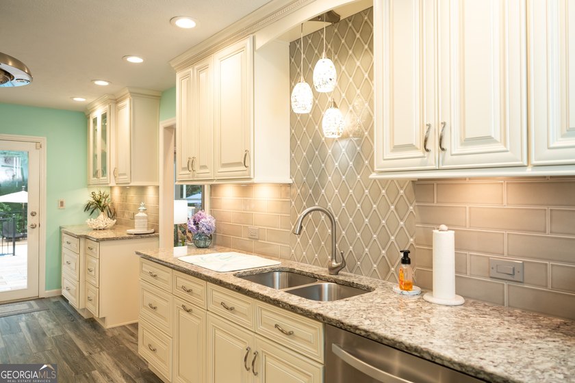 Welcome home to this beautifully maintained 4-bedroom, 2-bath - photo 25