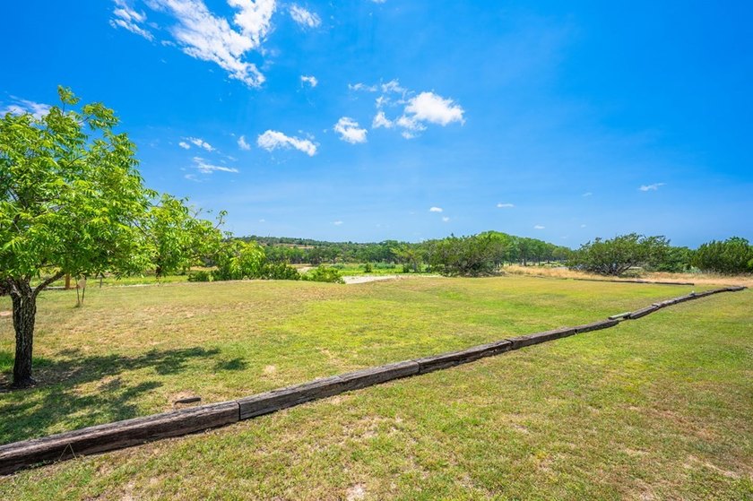 Enjoy peaceful Hill Country living in Cypress Falls w/this - photo 26