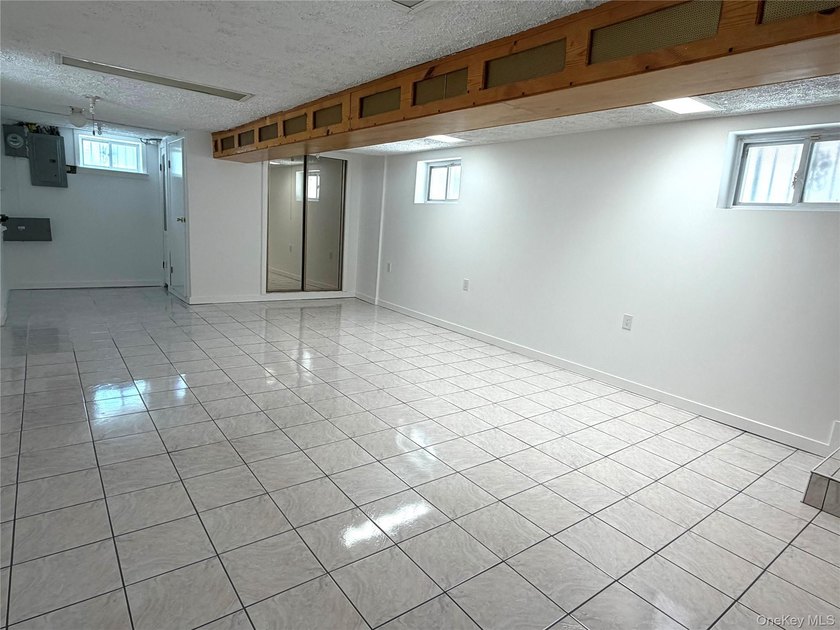 Prime Whitestone opportunity in R3A zoning! Detached Brick - photo 28