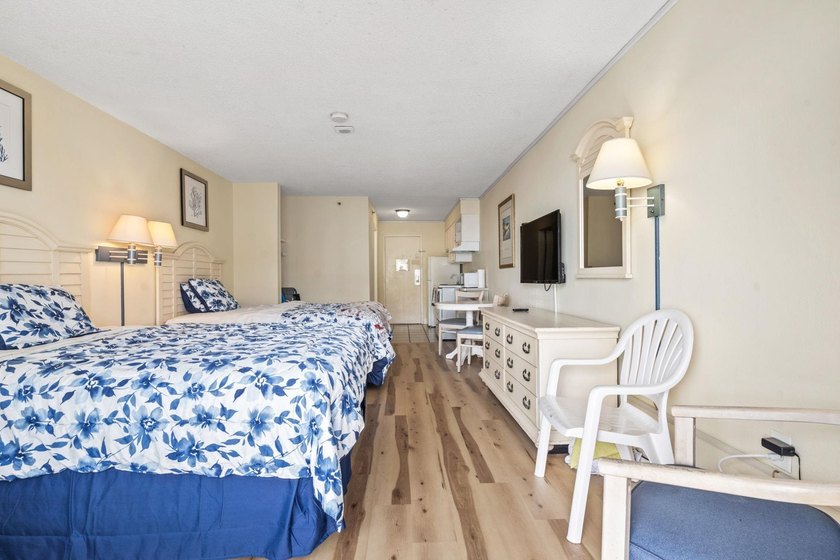 This well-cared for 10th floor sanctuary can either function as - photo 32
