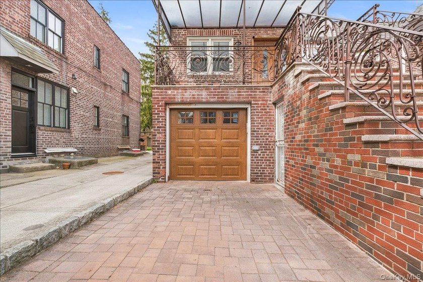 Brick Semi-Detached Legal 2-Family in Prime Forest Hills - photo 32