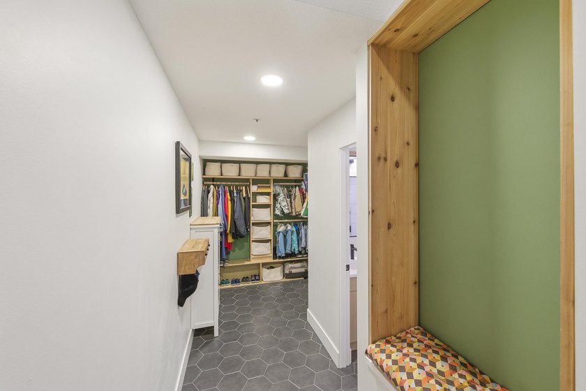 West-facing patio 'backyard' w/a condo price tag! This - photo 5