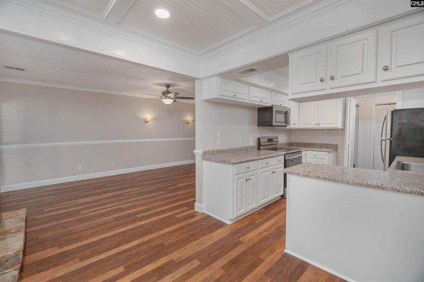 Stylish... updated... and completely move-in ready. This - photo 11