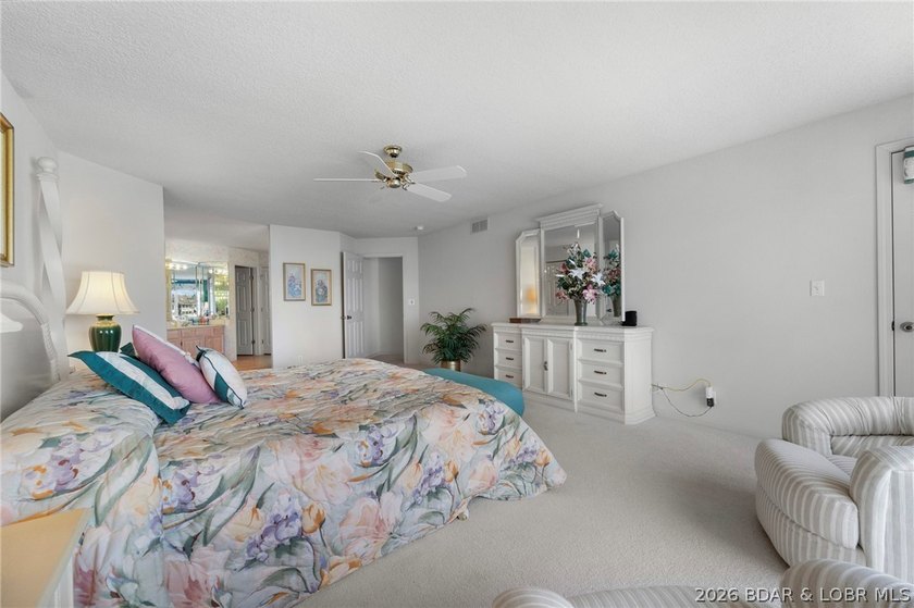 This stunning custom designed 2700+ sf condo was created in - photo 16
