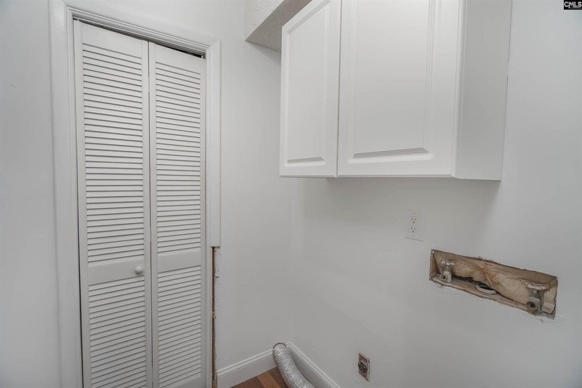 Stylish... updated... and completely move-in ready. This - photo 18