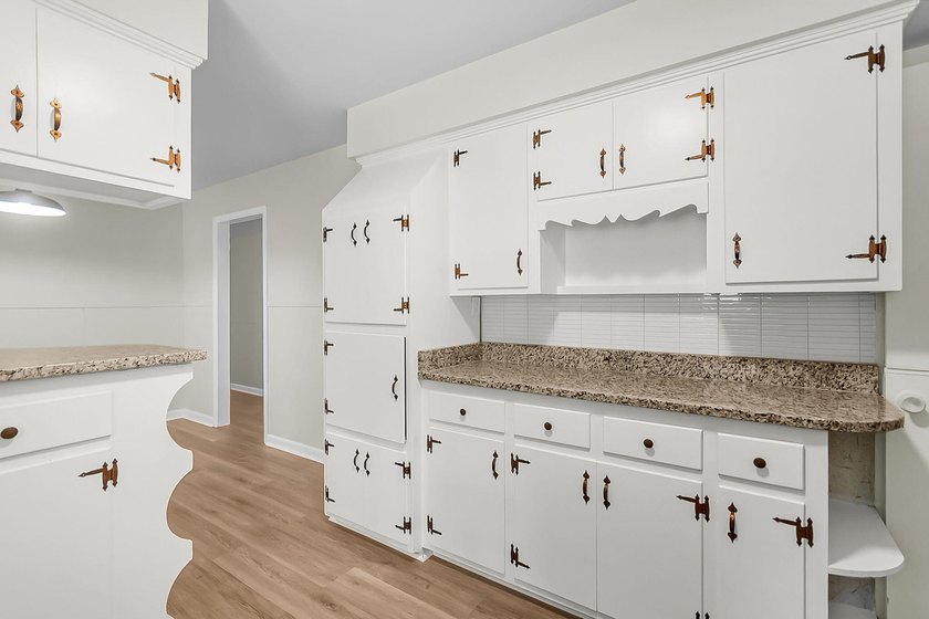 Situated on a spacious lot at 5433 Pennsylvania Avenue, this - photo 22