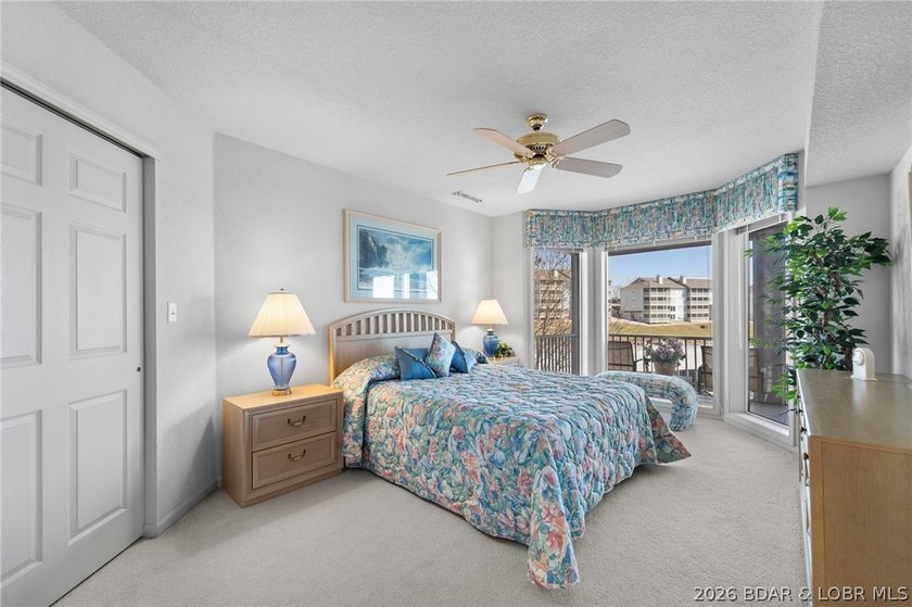 This stunning custom designed 2700+ sf condo was created in - photo 28
