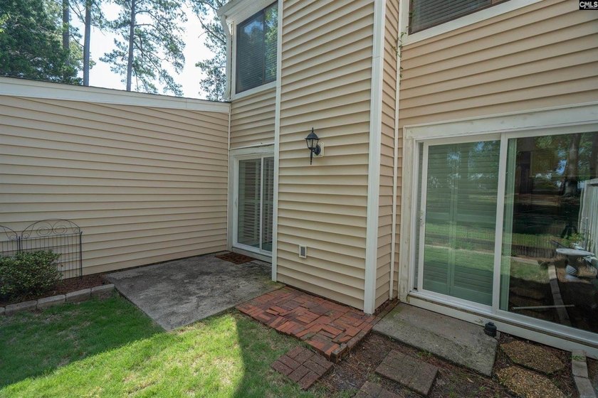 Stylish... updated... and completely move-in ready. This - photo 32