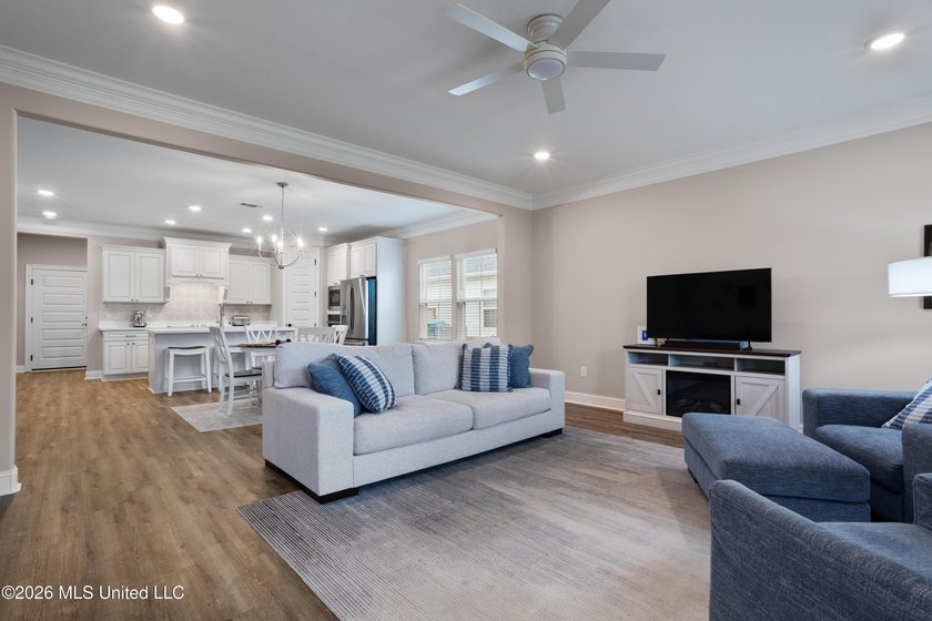 This beautifully designed 3-bedroom, 2-bath home, offers the - photo 10