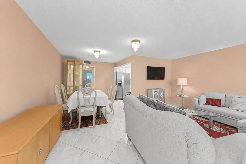 1069 Cornwall D - photo 3