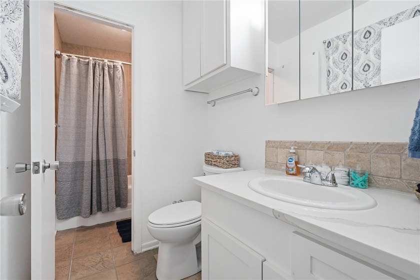 Charming 3-bedroom, 1.5-bath home currently operating as a - photo 17