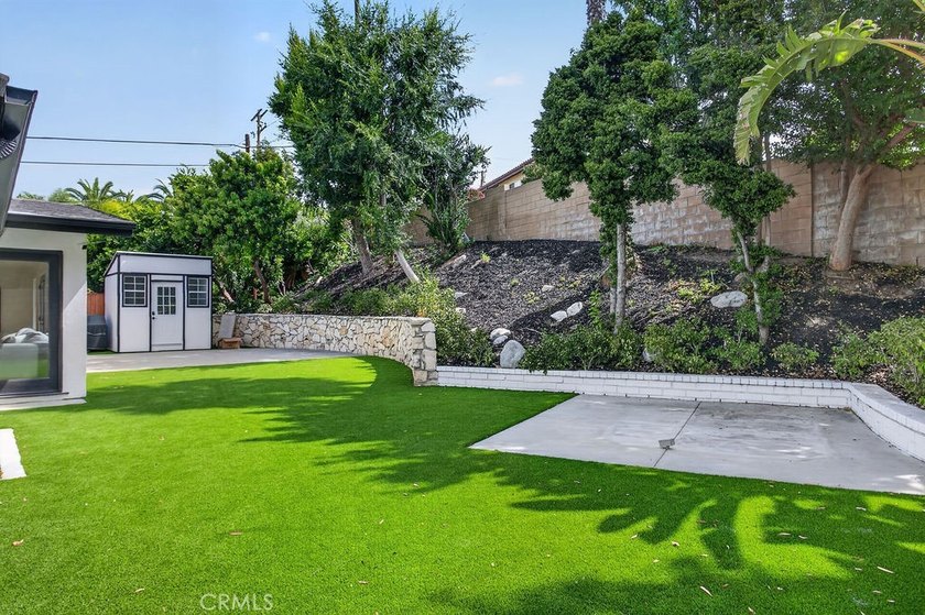 Beautifully updated single-level home on a private corner lot in - photo 32