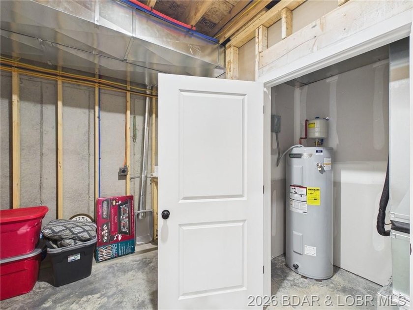 Welcome to this spacious 5-bedroom, 4-bath home in the highly - photo 34