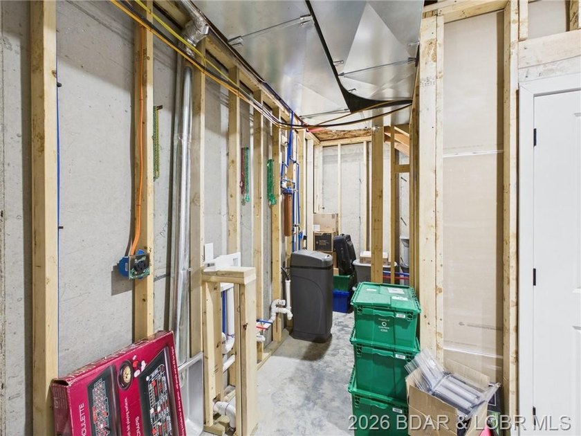 Welcome to this spacious 5-bedroom, 4-bath home in the highly - photo 37