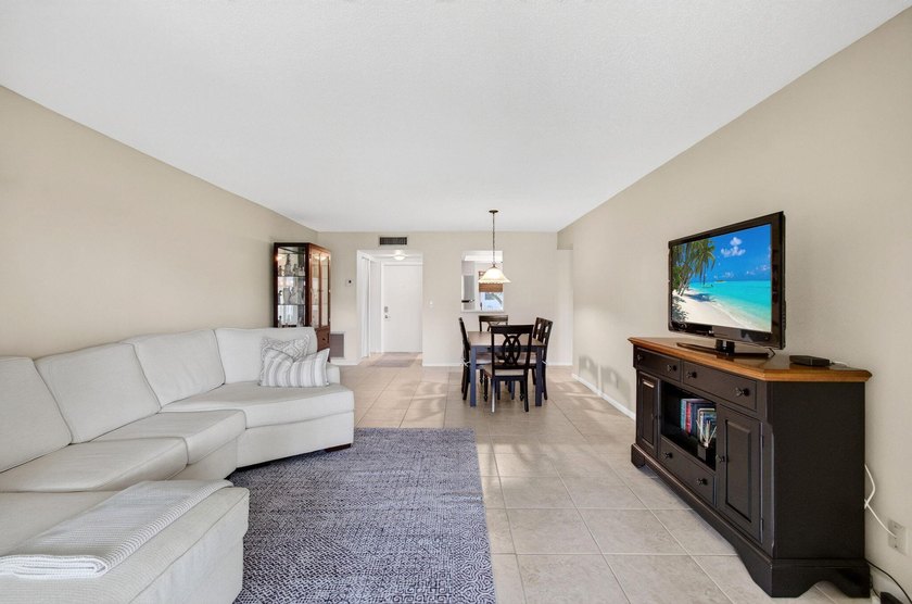 Step into this 2 bed/2 bath condo on 2nd Floor of 2-story - photo 10