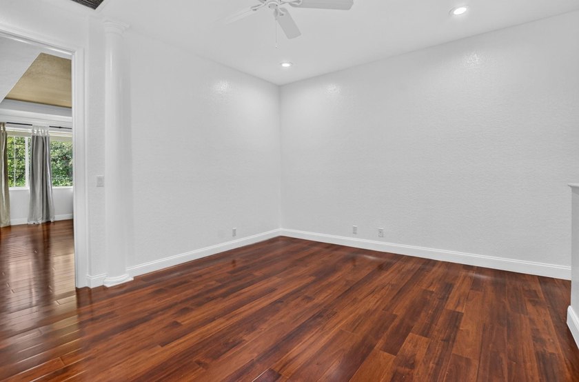 Welcome to this beautifully maintained 3-bedroom, 2.5-bath - photo 28