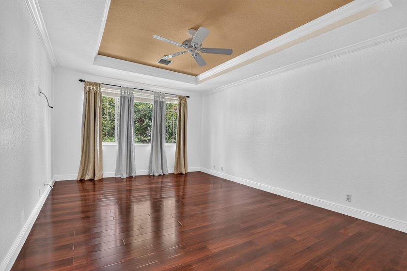 Welcome to this beautifully maintained 3-bedroom, 2.5-bath - photo 29