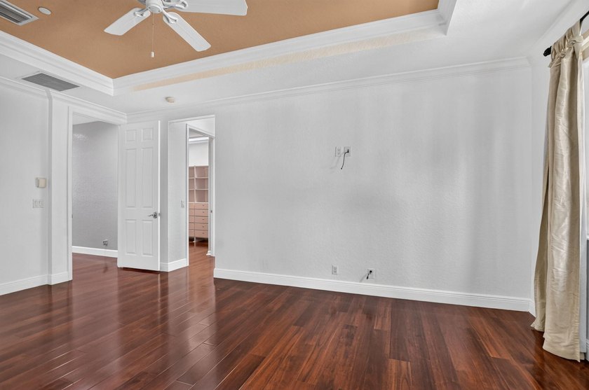 Welcome to this beautifully maintained 3-bedroom, 2.5-bath - photo 31