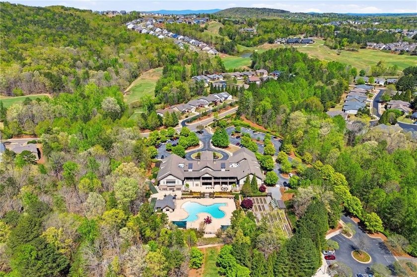 Welcome to a perfect 10 in the highly sought-after Soleil - photo 4