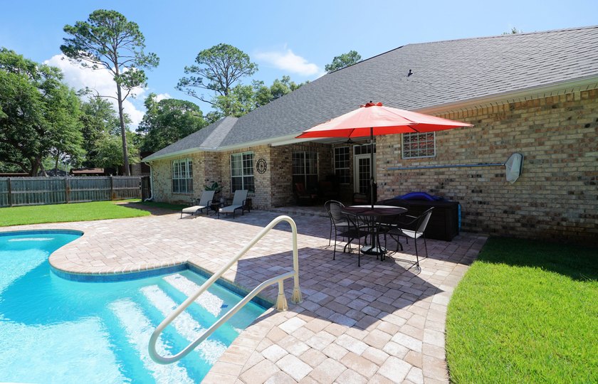 Gorgeous move-in-ready home on an oversized lot! This - photo 49