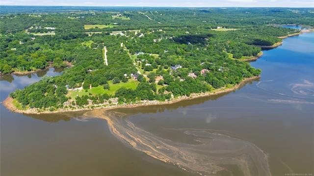 Experience lakefront living in this beautifully renovated home - photo 20