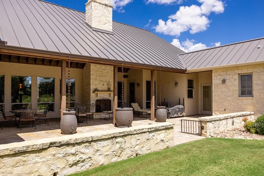 Enjoy gracious indoor and outdoor living from this beautiful one - photo 40