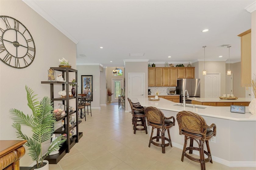 Welcome to this meticulously maintained MOVE-IN-READY Tivoli - photo 11