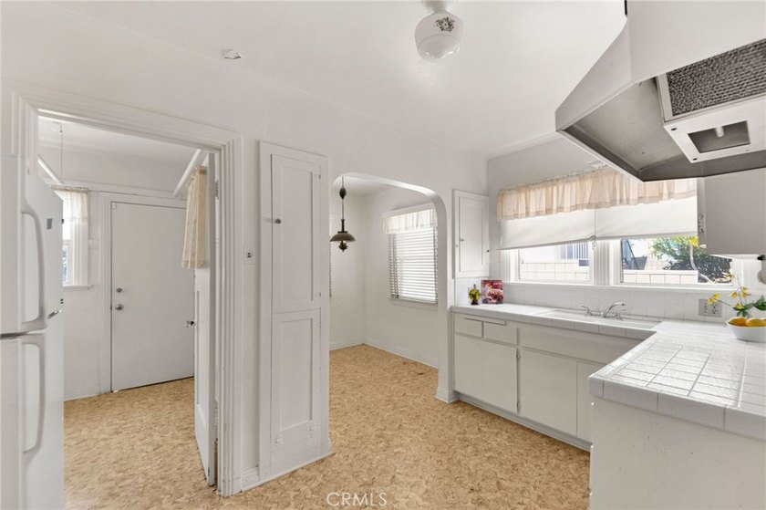 This charming, well-cared-for home offers a spacious layout with - photo 6