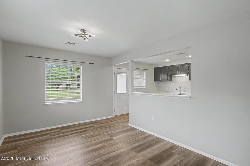 Charming home that is move in ready. This cozy home is waiting - photo 5