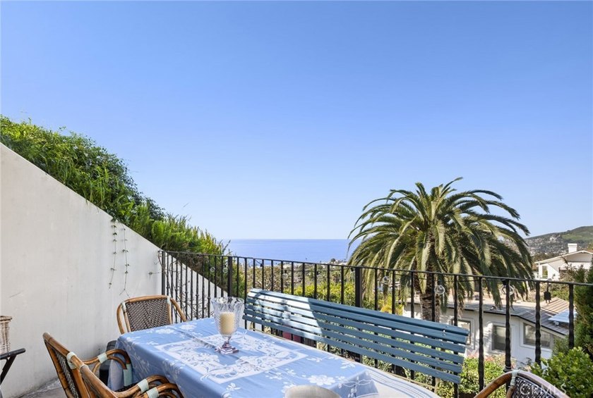 Located in one of Laguna Beach's most coveted neighborhoods - photo 10