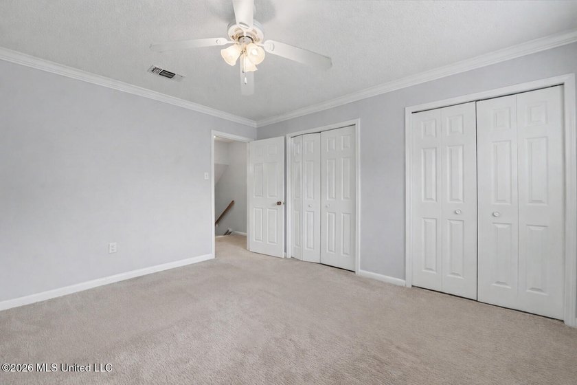 LOCATION LOCATION LOCATION! Move-in ready condo in the heart of - photo 13