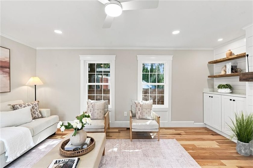 Welcome to a gorgeous reinvention of an 1880 gem in the heart of - photo 18