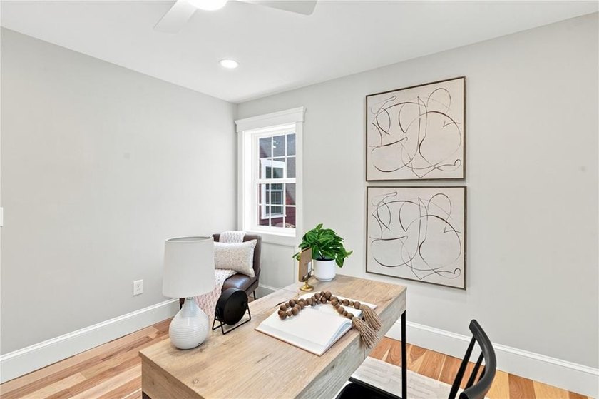 Welcome to a gorgeous reinvention of an 1880 gem in the heart of - photo 20