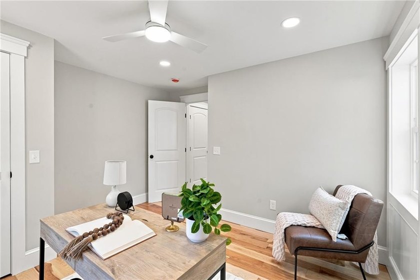 Welcome to a gorgeous reinvention of an 1880 gem in the heart of - photo 21