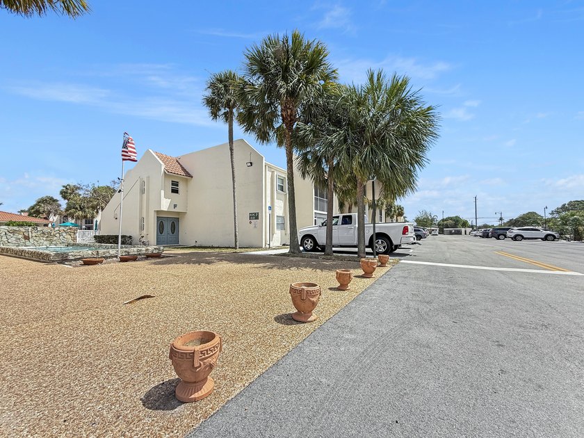 1428 SE 4th Ave 246 - photo 4