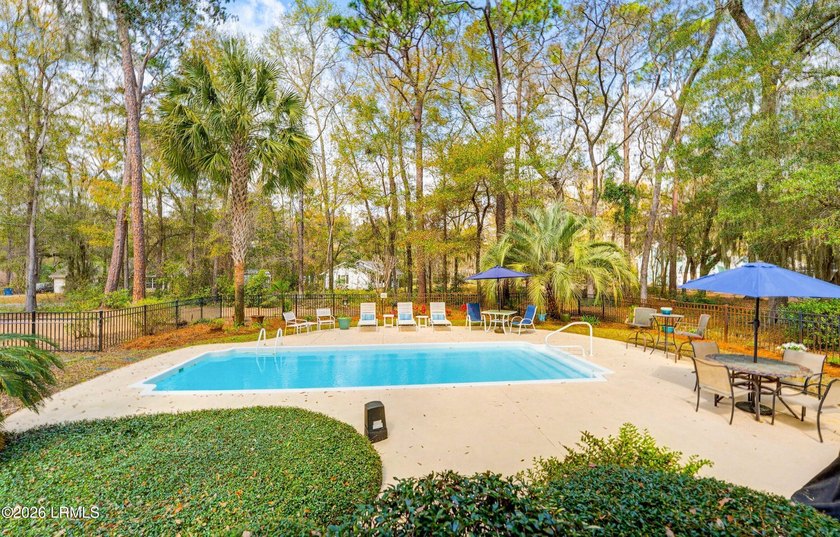 One story living on Ladys Island with 2,712 sq ft on a quiet - photo 17