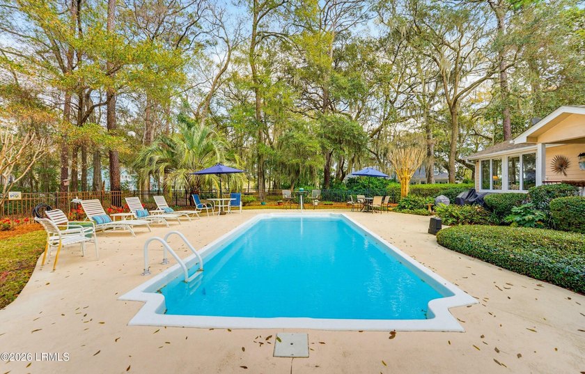 One story living on Ladys Island with 2,712 sq ft on a quiet - photo 18