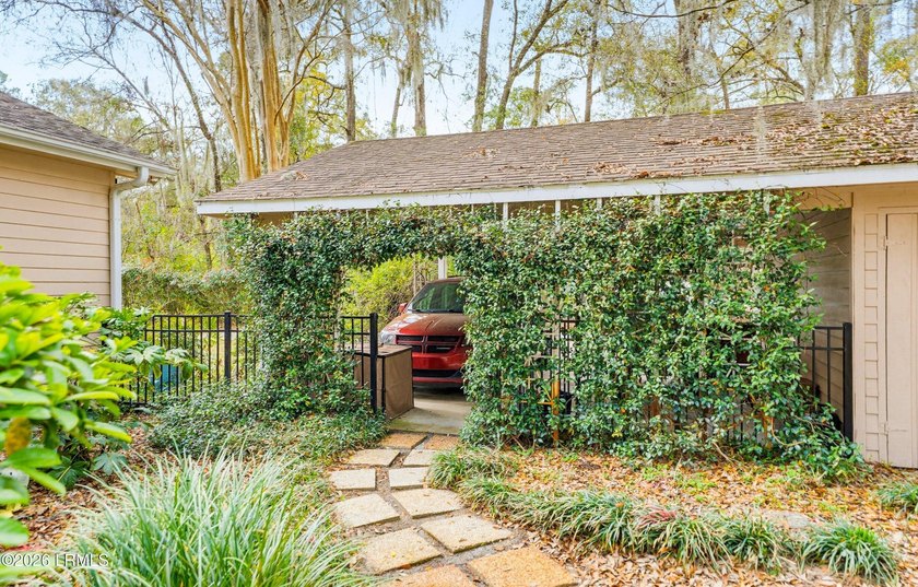 One story living on Ladys Island with 2,712 sq ft on a quiet - photo 20