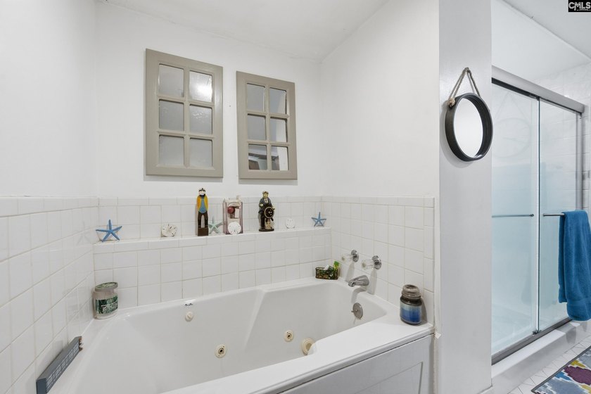 Discover this charming 1982 ranch-style Lake Murray bungalow - photo 22