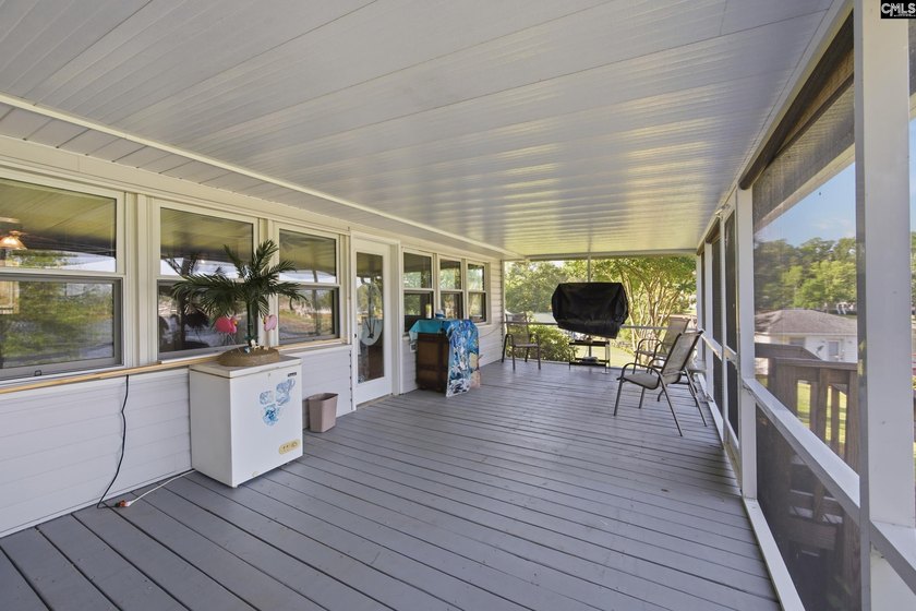 Discover this charming 1982 ranch-style Lake Murray bungalow - photo 42