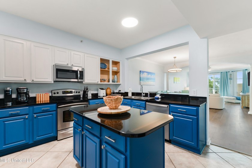 Welcome to your dream retreat, where luxury is the standard. As - photo 10