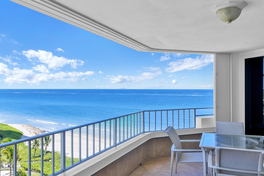Sweeping Atlantic Ocean views and spectacular sunrises define - photo 10