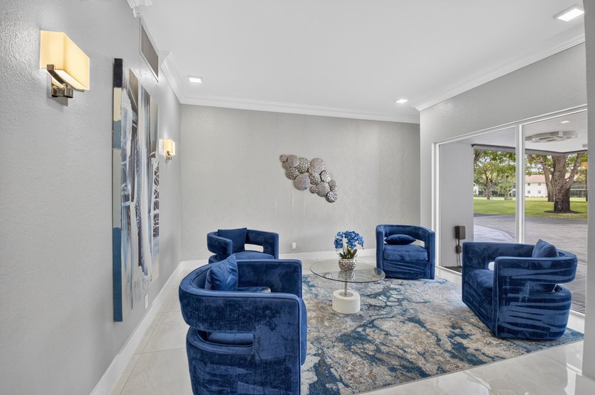 Live the Boca West Country Club lifestyle in this lovely 2 bed 2 - photo 4