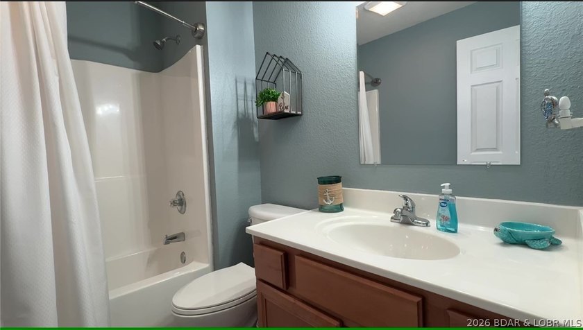 Wake up to stunning lake views and enjoy effortless Ozarks - photo 20