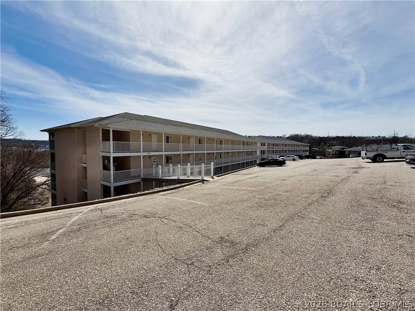 Wake up to stunning lake views and enjoy effortless Ozarks - photo 30
