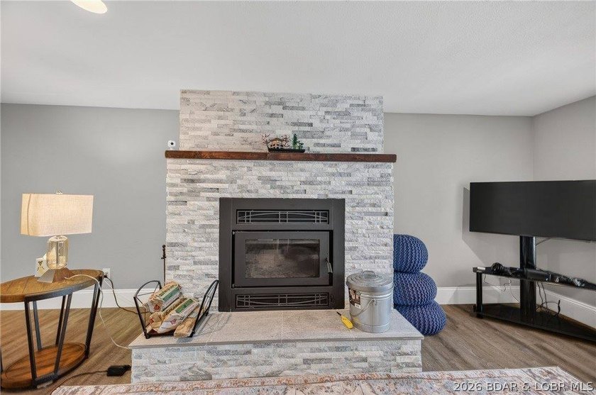 Commanding breathtaking panoramic views of the 24-mile marker - photo 40